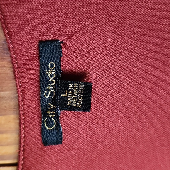 City Studio Dress - Picture 2 of 5